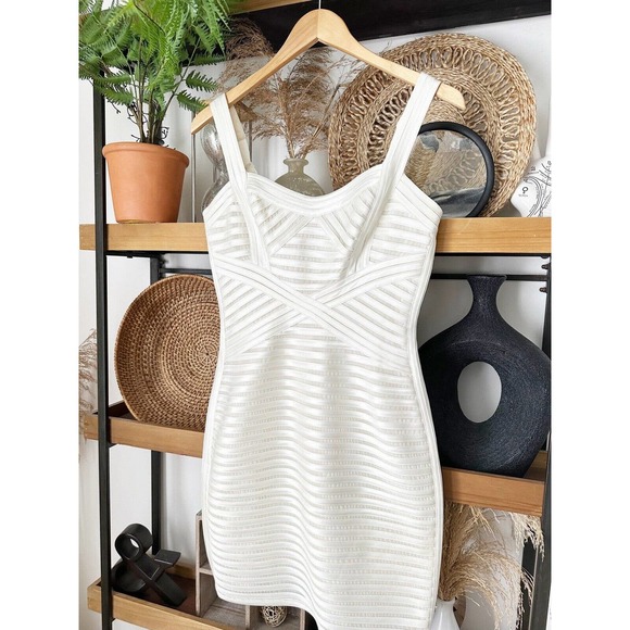 BCBGMAXAZRIA Size 6 Rivas Cocktail Dress In White Gardenia - Picture 2 of 4